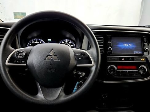 Used 2019 Mitsubishi Outlander ES AWD/4WD image 28