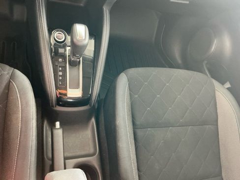 Used 2020 Nissan Kicks SV FWD image 18