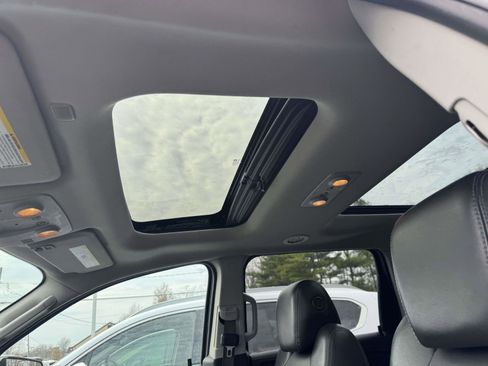 Used 2017 Chevrolet Traverse LT AWD/4WD image 17