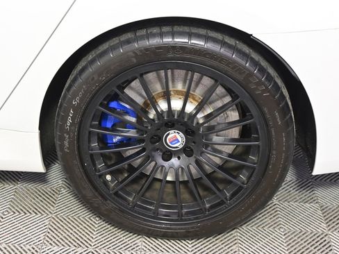 Used 2022 BMW ALPINA B7 xDrive w/ Luxury Rear Seating Package image 20