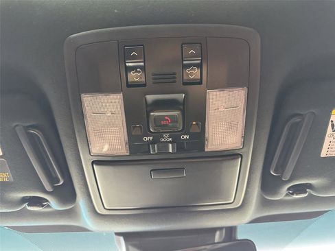 Used 2022 Lexus GX 460 Premium image 24