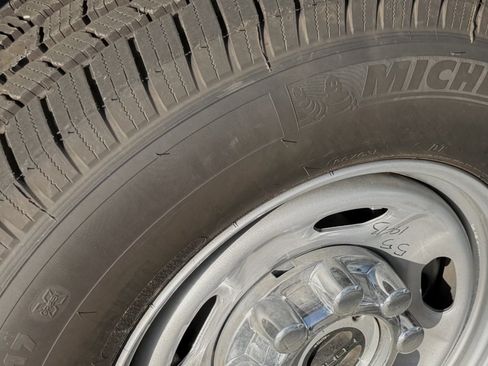 Used 2023 Ford F250 XL w/ XL Chrome Package image 12