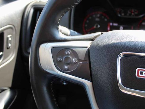 Used 2016 GMC Canyon SLT image 19