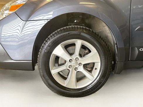 Used 2014 Subaru Outback 3.6R Limited image 11