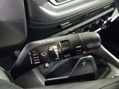 Used 2024 Nissan Rogue S AWD/4WD image 26