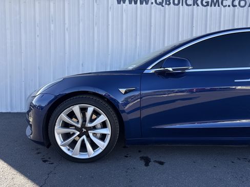 Used 2018 Tesla Model 3 Long Range image 4