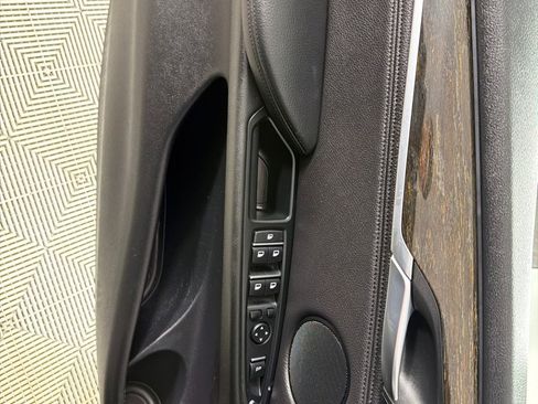 Used 2014 BMW X5 xDrive35d image 10