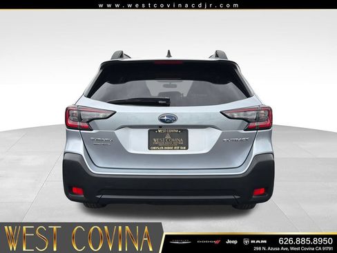 Used 2025 Subaru Outback Premium AWD/4WD image 6