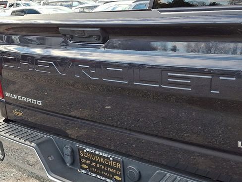 Used 2023 Chevrolet Silverado 1500 LT image 28