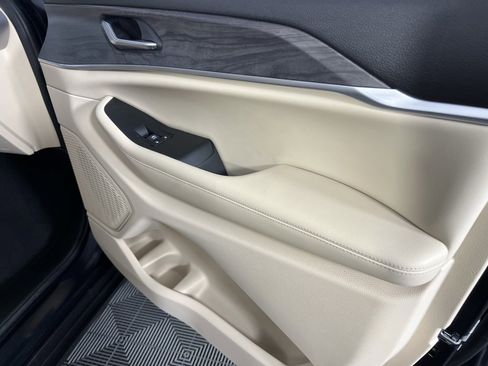 Certified 2024 Jeep Grand Cherokee Limited w/ Luxury Tech Group II image 34