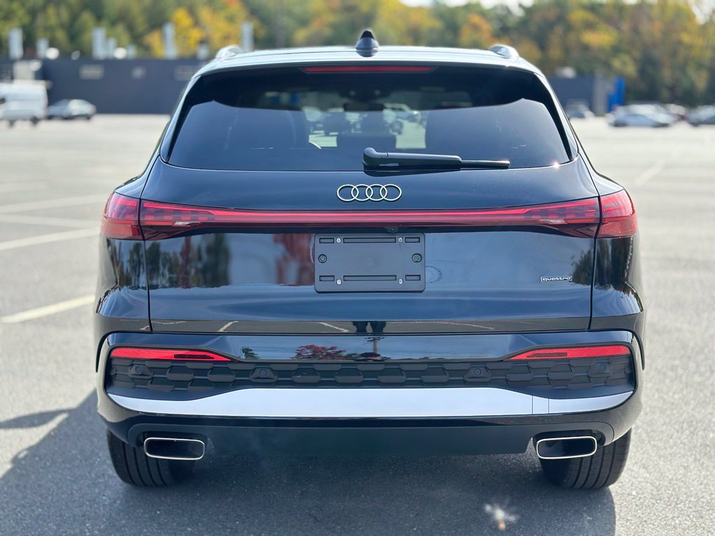 Used 2025 Audi Q5 Premium w/ Convenience Package AWD/4WD image 5