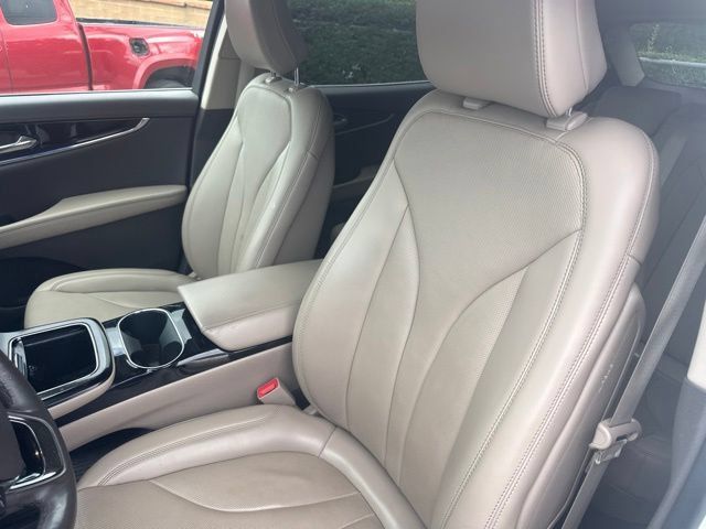 Used 2022 Lincoln Nautilus Reserve AWD/4WD image 5