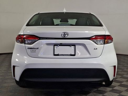 Used 2024 Toyota Corolla LE image 8