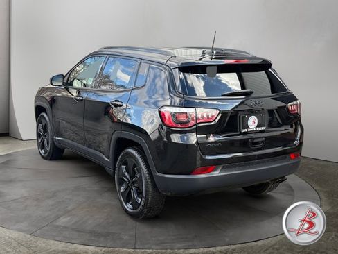 Used 2020 Jeep Compass Latitude AWD/4WD image 5