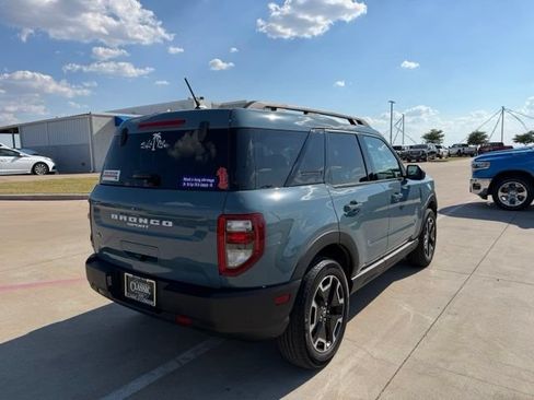 Used 2023 Ford Bronco Sport Outer Banks w/ Tech Package AWD/4WD image 3