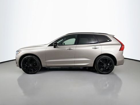 Certified 2023 Volvo XC60 B5 Ultimate w/ Climate Package image 9