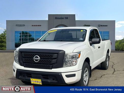Used 2022 Nissan Titan S AWD/4WD image 2