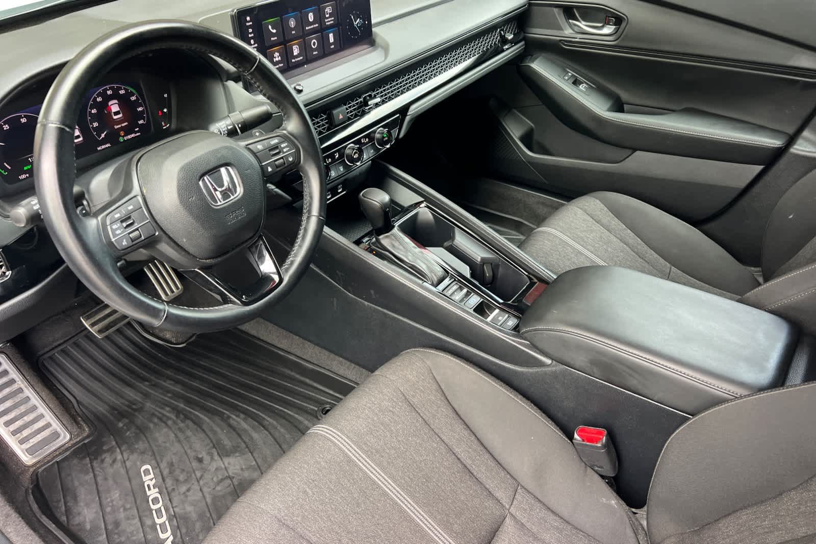 Used 2024 Honda Accord Sport image 11
