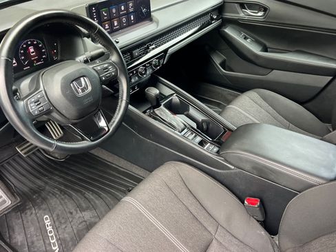 Used 2024 Honda Accord Sport image 11