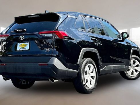 Used 2024 Toyota RAV4 LE AWD/4WD image 6