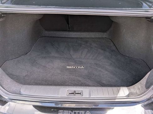 Used 2024 Nissan Sentra SR w/ SR Premium Package FWD image 13
