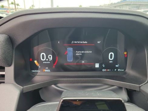 Used 2025 Ford Explorer ST-Line image 16