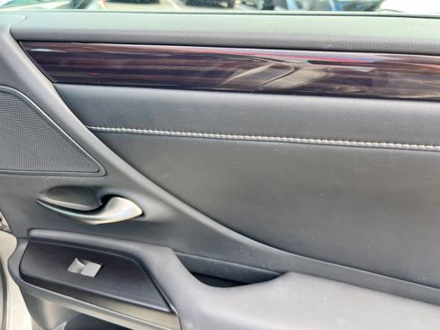 Used 2020 Lexus ES 300h w/ Premium Package FWD image 77