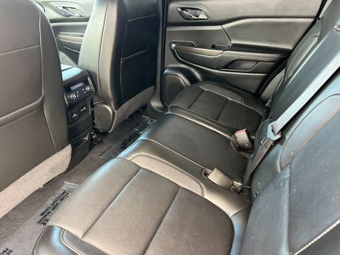 Used 2020 GMC Acadia SLT w/ Premium Package FWD image 5