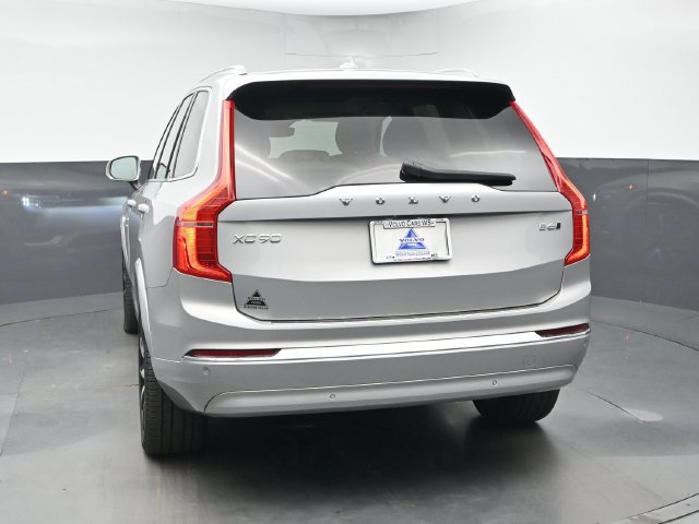 Used 2024 Volvo XC90 B6 Plus w/ Protection Package Premier AWD/4WD image 7