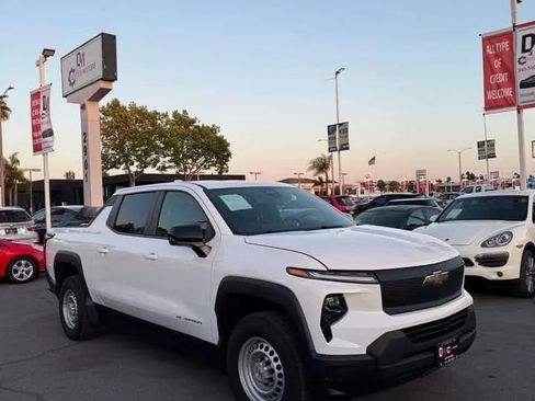 Used 2024 Chevrolet Silverado EV W/T AWD/4WD image 2