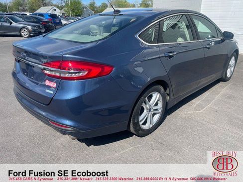 Used 2018 Ford Fusion SE image 3