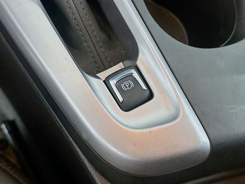 Used 2025 Buick Envista Preferred FWD image 24