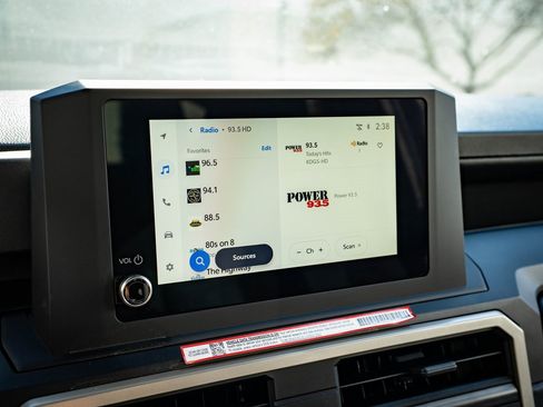 Used 2025 Toyota Tacoma SR image 27