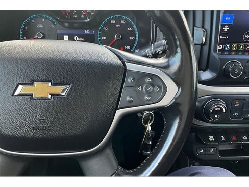 Used 2019 Chevrolet Colorado LT w/ Colorado RST Special Edition image 19