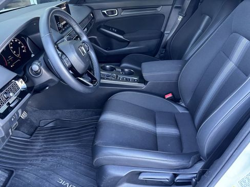 Used 2025 Honda Civic Sport image 13