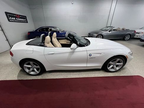 Used 2011 BMW Z4 sDrive30i image 15