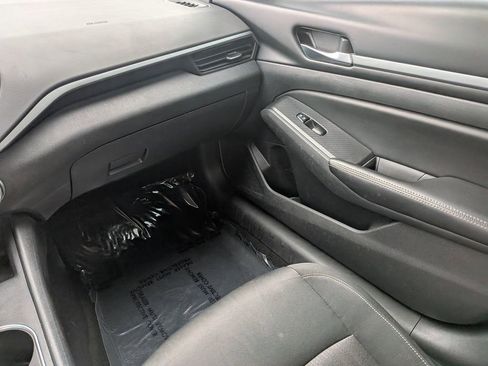 Used 2022 Nissan Altima 2.5 SV image 16