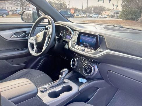 Used 2019 Chevrolet Blazer LT FWD image 5