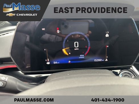 Used 2024 Chevrolet Trax RS w/ Sunroof Package image 11