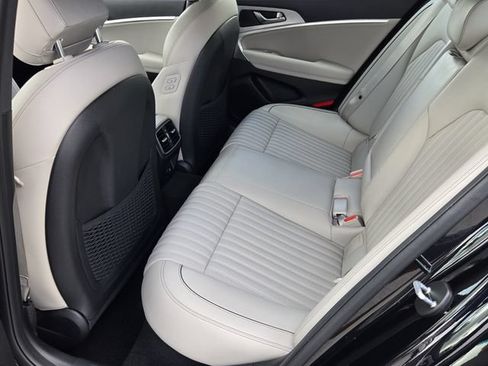Used 2023 Genesis G70 2.0T w/ Sport Prestige Package RWD image 11