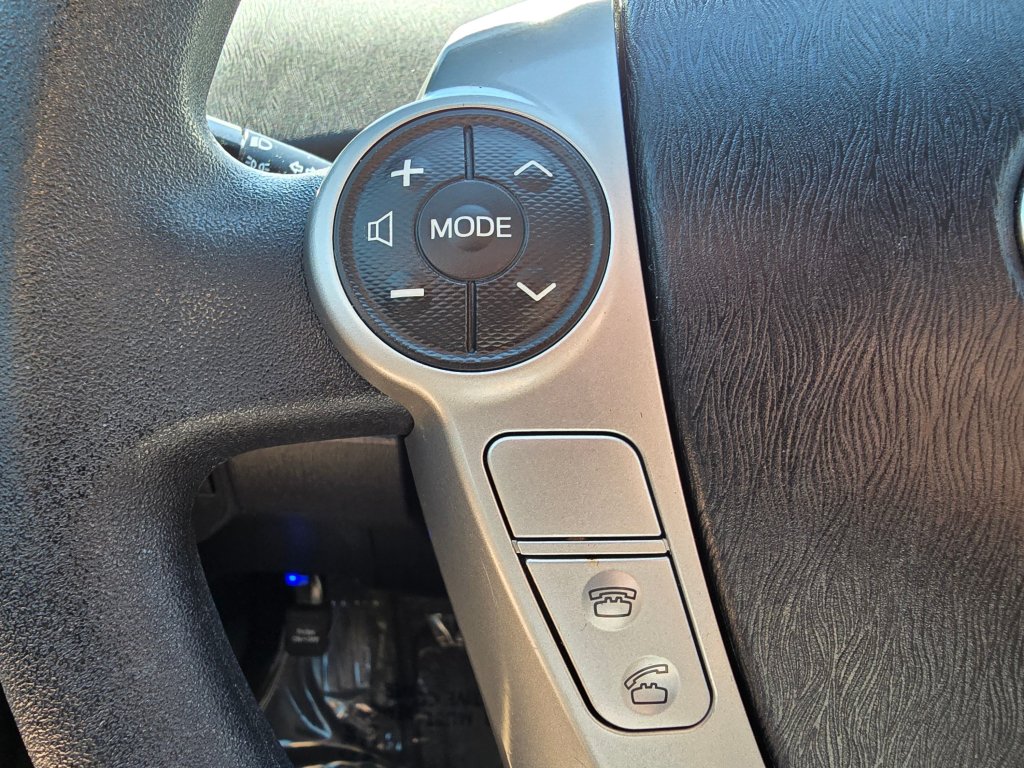 Used 2015 Toyota Prius Two FWD image 5