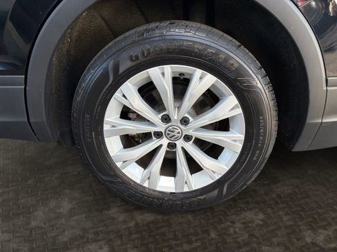 Used 2020 Volkswagen Tiguan S AWD/4WD image 36