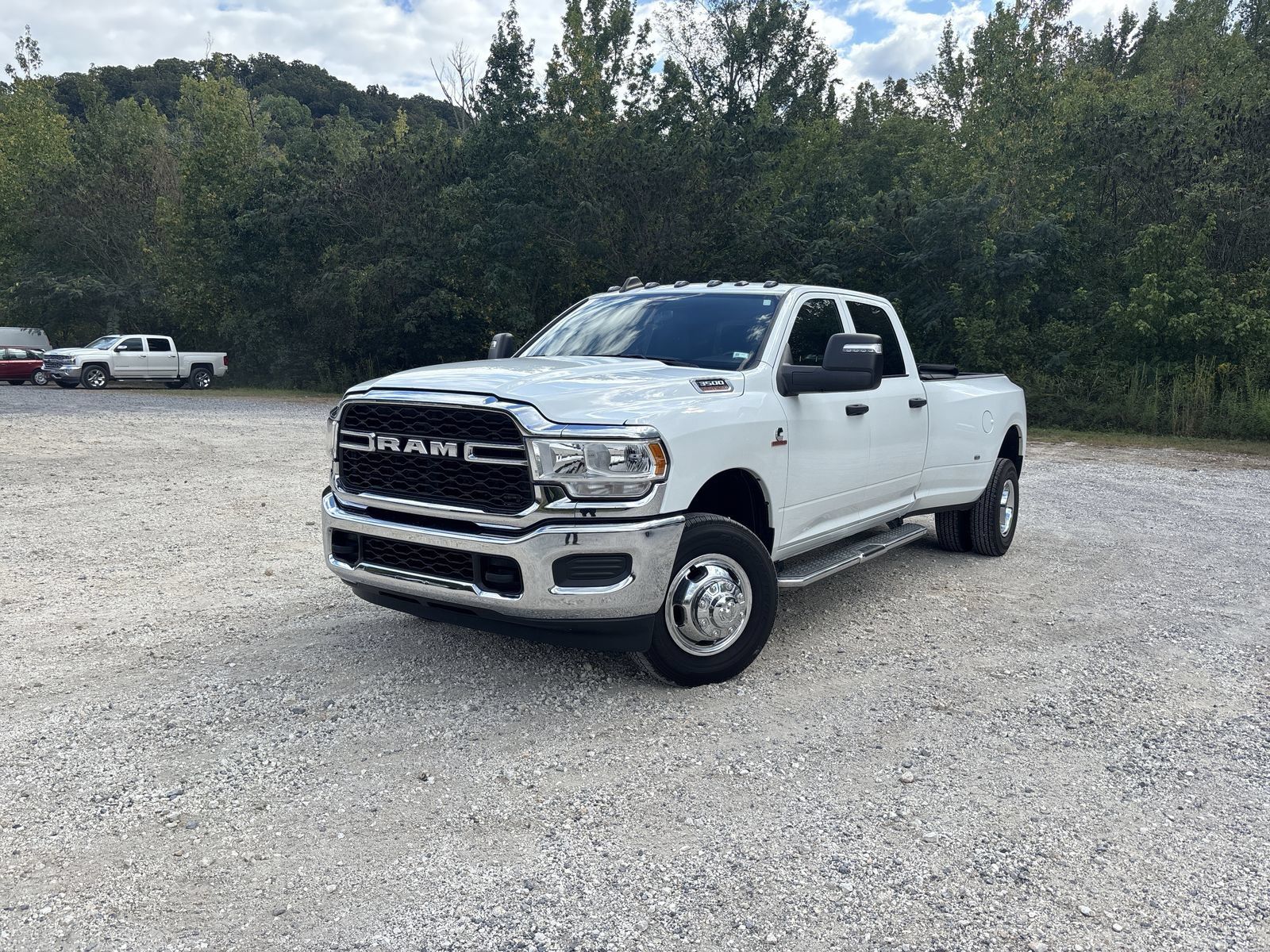 Used 2024 RAM 3500 Tradesman w/ Chrome Appearance Group AWD/4WD image 1