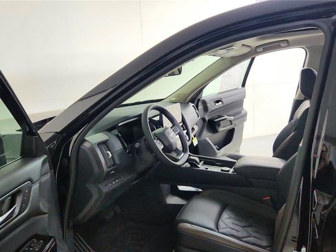 New 2026 Nissan Pathfinder Platinum image 28