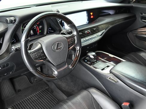 Used 2018 Lexus LS 500 w/ Luxury Package image 22