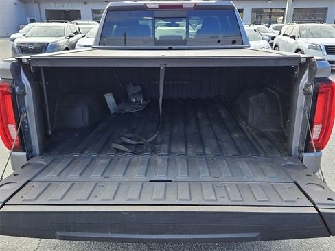Certified 2022 GMC Sierra 1500 SLT w/ SLT Convenience Package image 10