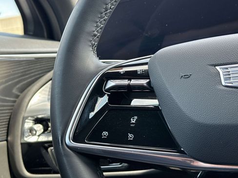 Certified 2024 Cadillac Lyriq Luxury AWD/4WD image 9