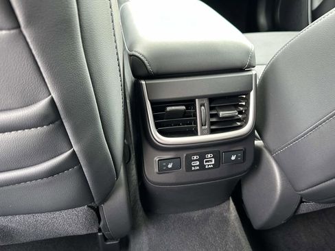 Used 2024 Subaru Outback Limited XT image 13