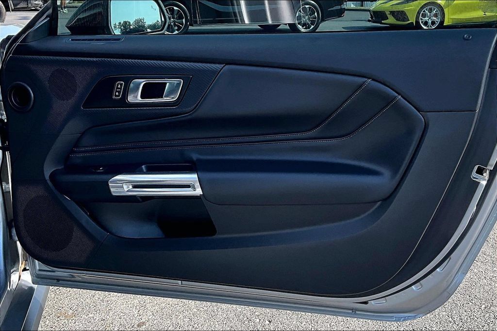 Used 2025 Ford Mustang GT Premium RWD image 29