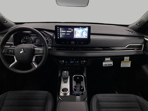 New 2026 Mitsubishi Outlander LE AWD/4WD image 20